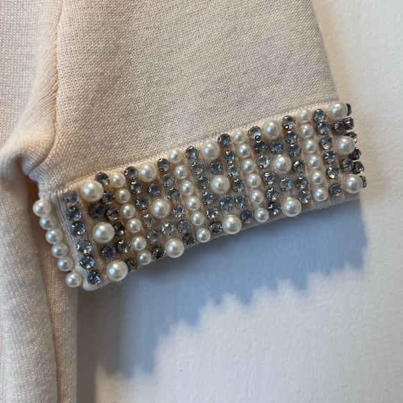 NWOT Alice and Olivia Ciara Embellished Cropped Sweater, Size Small - Picture 7 of 10
